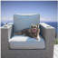Chaise de patio avec coussins entièrement assemblée