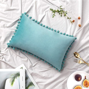 Housse de coussin lombaire en velours Pom Pom Velvet