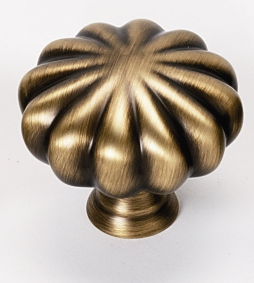 Poignée ronde, Antique English, H 0,9375 po x l 1,25 po x P 0,5 po