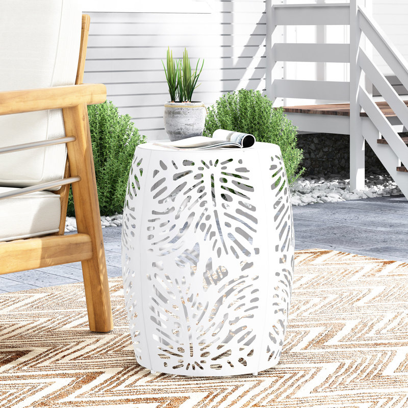 Élégante table en métal - blanche avec un charmant motif de feuilles tropicales, 16,19 po de largeur x 20,5 po de hauteur, prête à l'emploi, motif moderne en fer blanc, 16,19 l 16,19 P 20,5 H, aucun assemblage requis