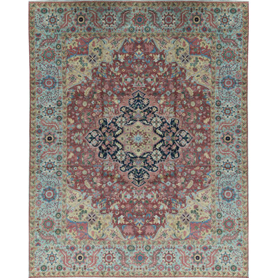 Luxurious Wool Oriental Area Rug