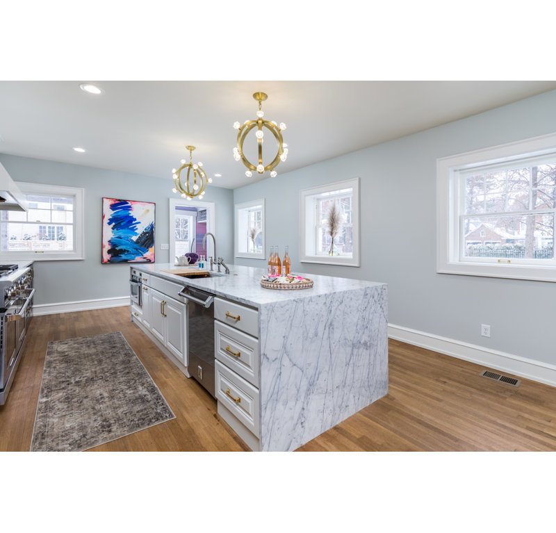 Norma Jeane 15 - Light Chandelier