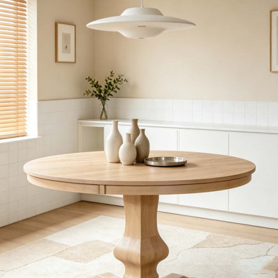 ROUND DINING TABLE