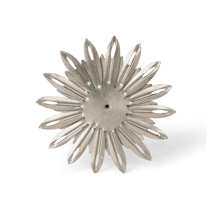 Metal Wall Decor, 18" H x 18" W x 1.5" D, Silver