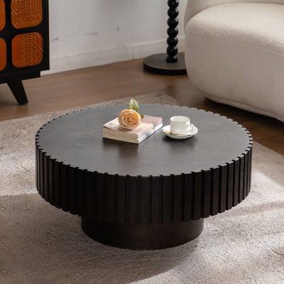 Table basse ronde en bois de style olive à piédestal robuste fabriquée à la main pour le salon
