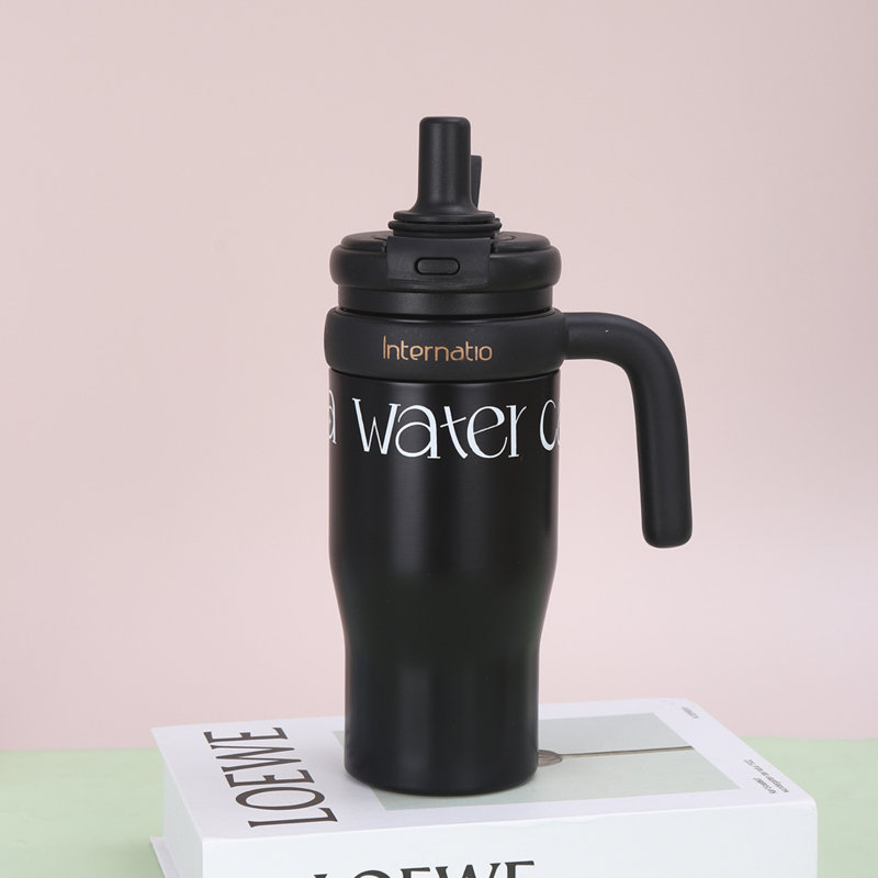 Tasse à gobelet isotherme avec poignée paille, Noir