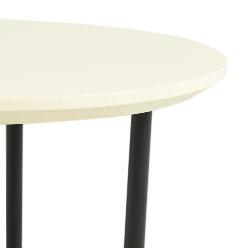 Table de bout ovale en blanc et naturel, base en métal