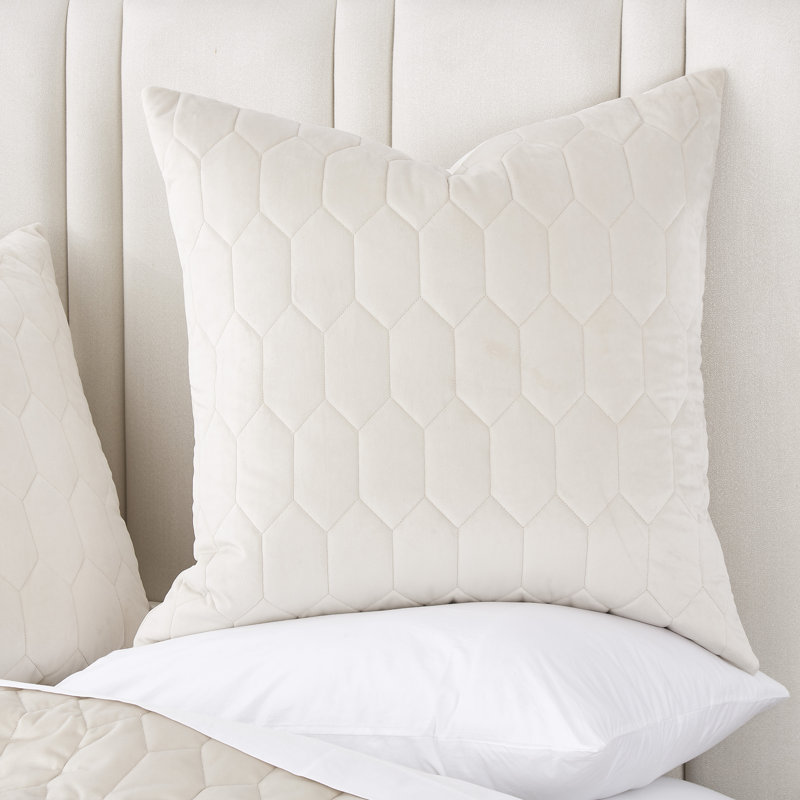 Niagara Quilt Set - Sand, King Quilt + 3 Euro Shams