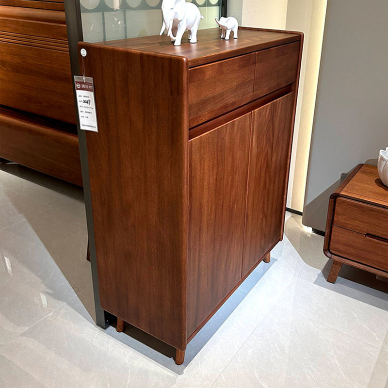Armoire à chaussures avec rangement pratique