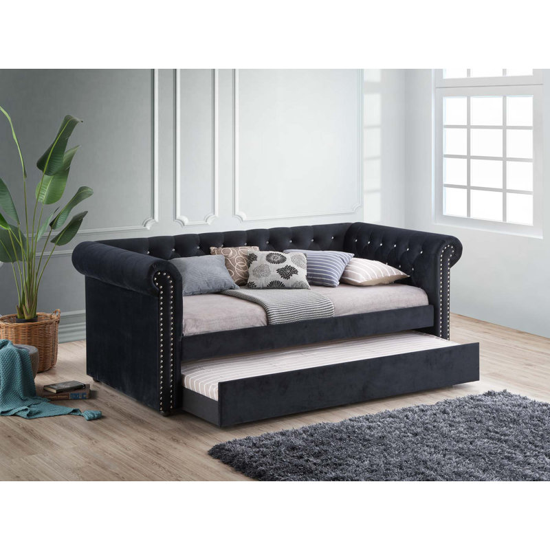 Luxurious Modern Aesthetic Button Tufted Nailhead Trim Daybed with Built-in Pull-out Trundle, Perfect for Guest Rooms and Living Spaces