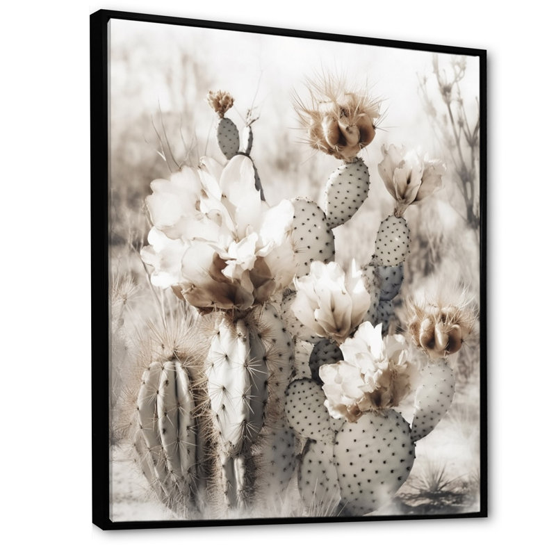 «Cream Desert Cactus - Cactus», art mural encadré, H 32 po x l 16 po, Cadre flottant noir