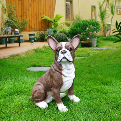 Statue réaliste de bouledogue français, figurine d'animal réaliste en résine pour jardin intérieur extérieur, décoration de jardin, cadeau d'artisanat, brun foncé + blanc
