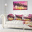 Coussin lombaire paysage de magnifiques palmiers sous le ciel magenta