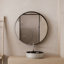 Armoire à pharmacie 23,6 / 31,5 pouces à fixation en surface avec miroir, armoire de rangement en métal noir mat avec 2 tablettes réglables en verre trempé, installation réversible à 180 °, aucun assemblage requis