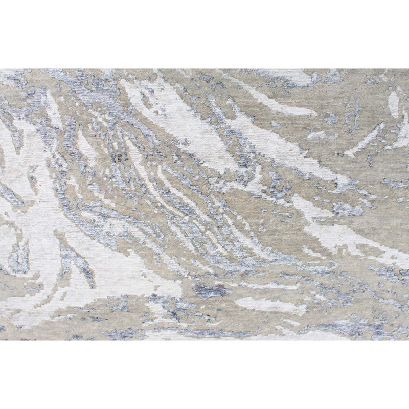 Area Rug in Silver/Grey, Rectangle 12' x 15'