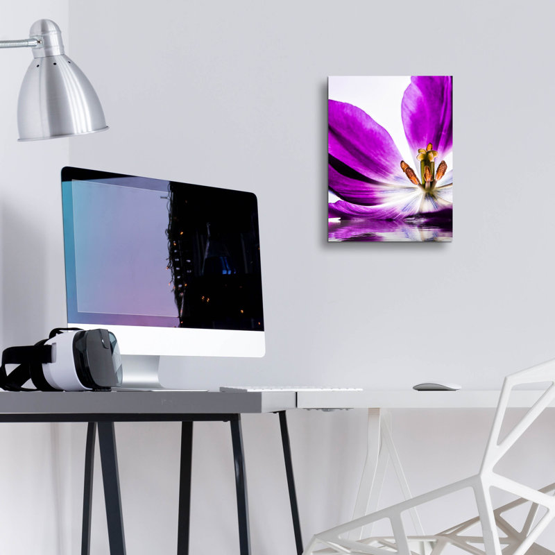 Art mural en verre épique «Purple Tulip Reflection» par Pamela Plummer, H 16 po x l 12 po x P 0,13 po