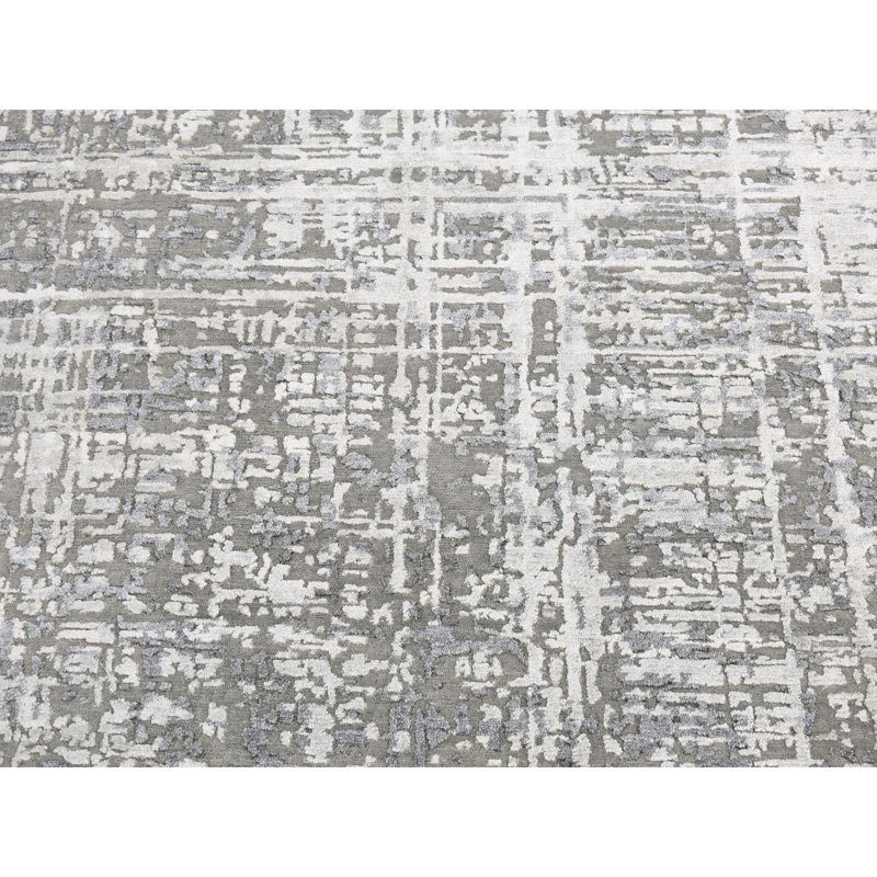 Tapis oriental rond gris foncé en laine et en soie 10 pi 3 po x 10 pi 3 po 94706A5968CC4DDBA164C1439908687A