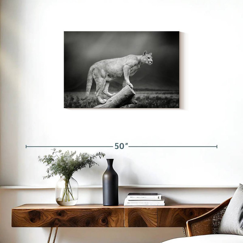 Crowle Dramatic Cougar, 20" H x 30" W
