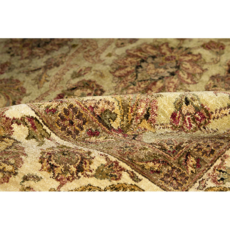Mountain Wool Oriental Area Rug in Light Green/Ivory