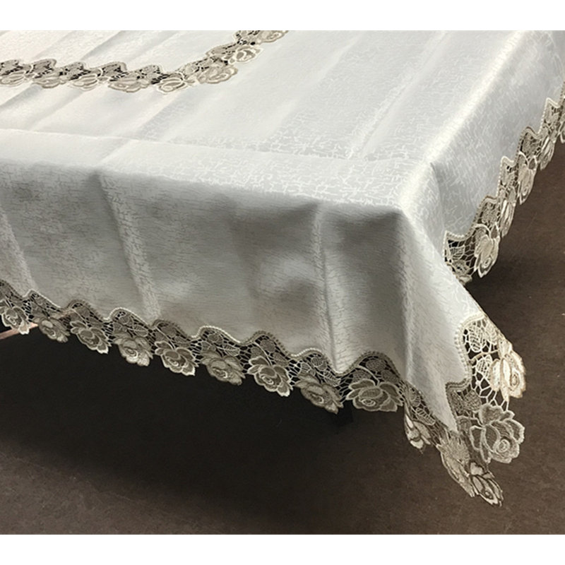 Nappe cateline, L 90 po x l 68 po
