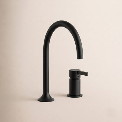 Single-Handle Bathroom Faucet with Drain