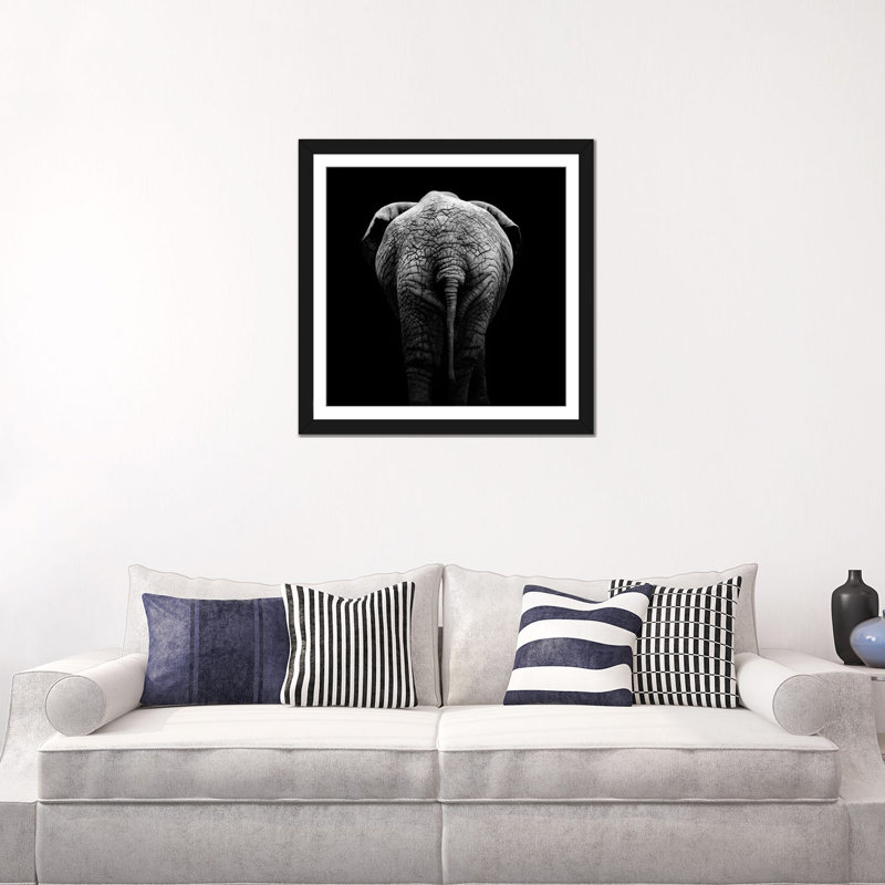 «Elephant II», reproduction de photo sur toile, H 16 po x l 16 po x P 1 po, Papier beaux-arts encadré noir, Blanc