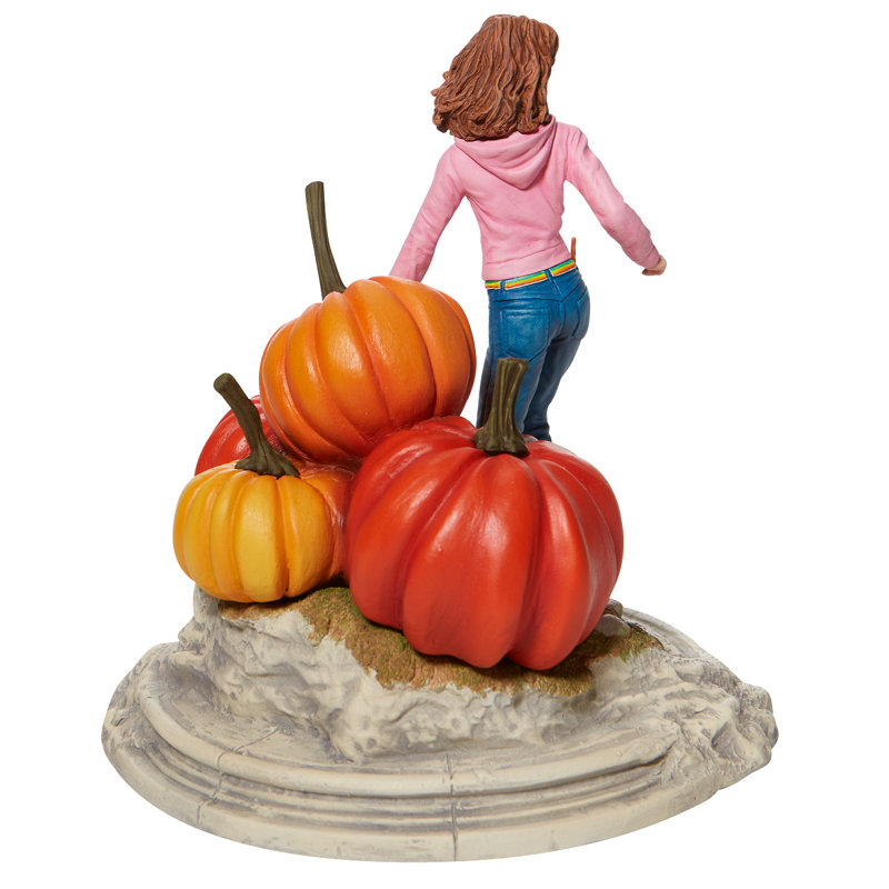Figurines & Sculptures