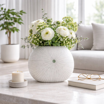 Round Dotted Shell Vase