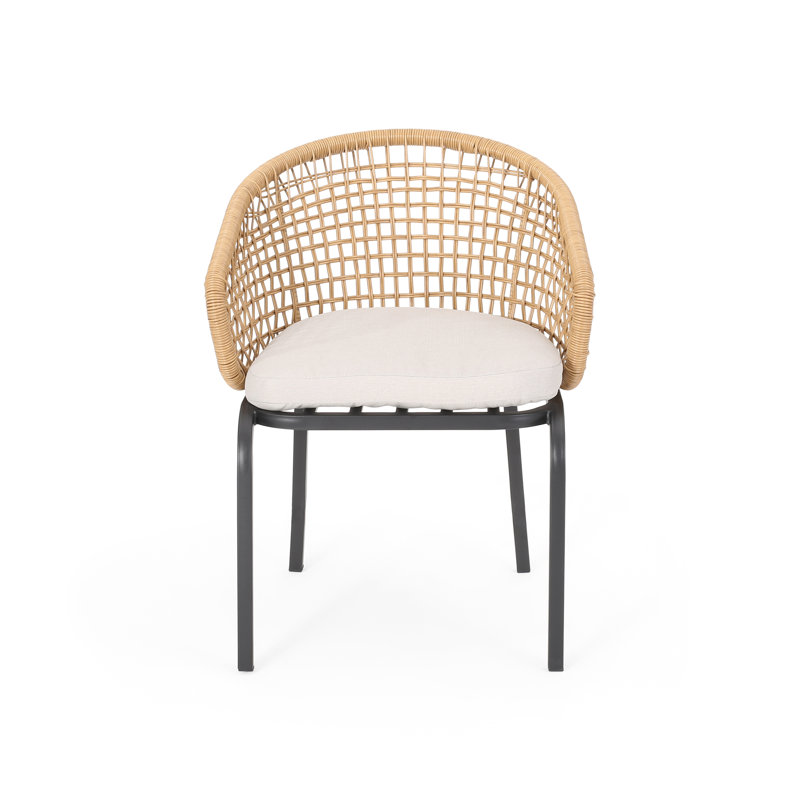 CHAISE ARIAS