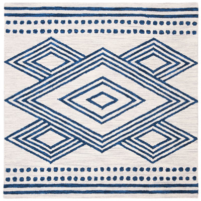 Vedika Hand Tufted Wool Southwestern Rug