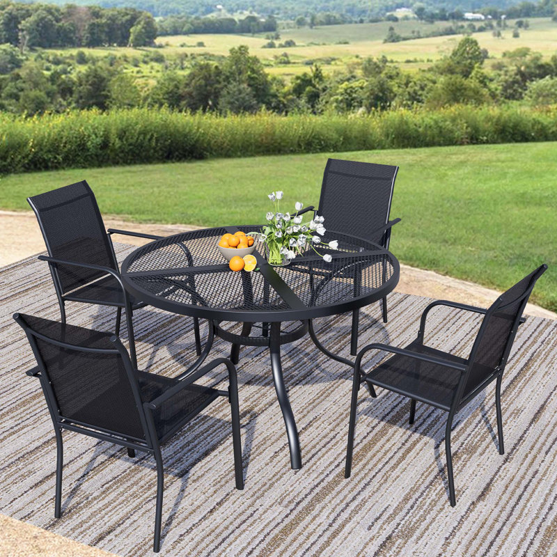 Ensemble de salle à manger 5 pièces pour l'extérieur, table ronde en maille avec 4 chaises noires, table de patio noire avec trou de parasol pour jardin, cour, patio