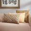 Housse et insert de coussin rectangulaire lombaire en lin Field of Flowers