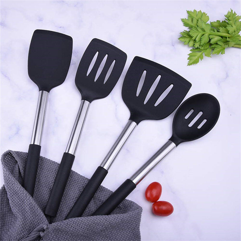Belfry Kitchen Bayly 30 Utensil Set, Black