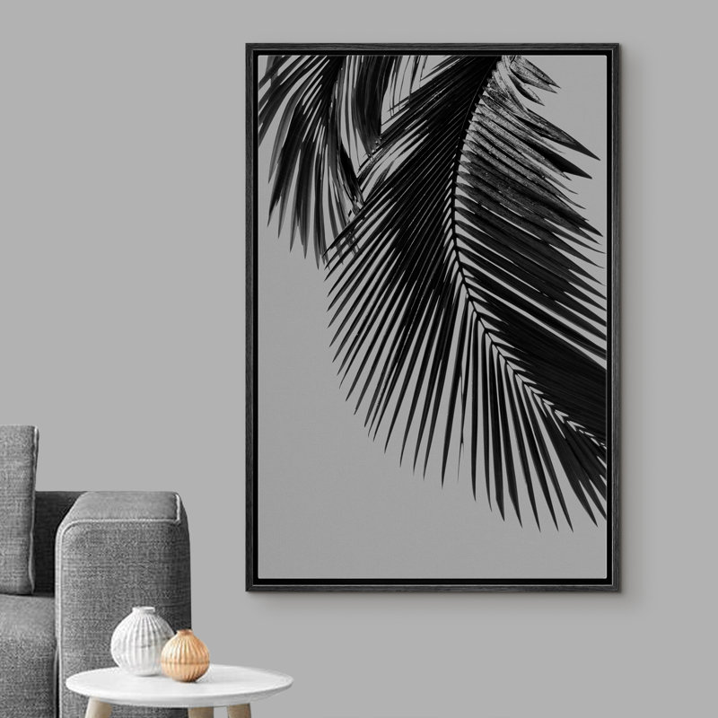 «Hanging Palm Leaf - Floater Frame», photographie sur toile tendue, Cadre noir, H 24 po x l 16 po x P 1,5 po