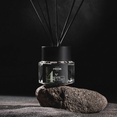 Reed Diffusers And Sticks