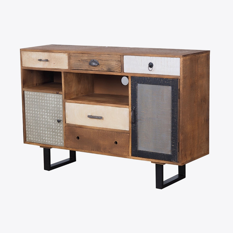 Armoires en bois rétro