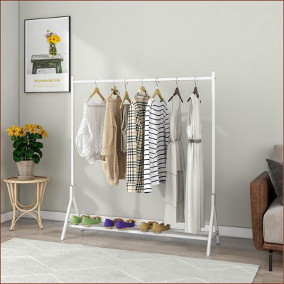 Portant à vêtements en métal rétro avec rangement pour chaussures | Blanc | Métal