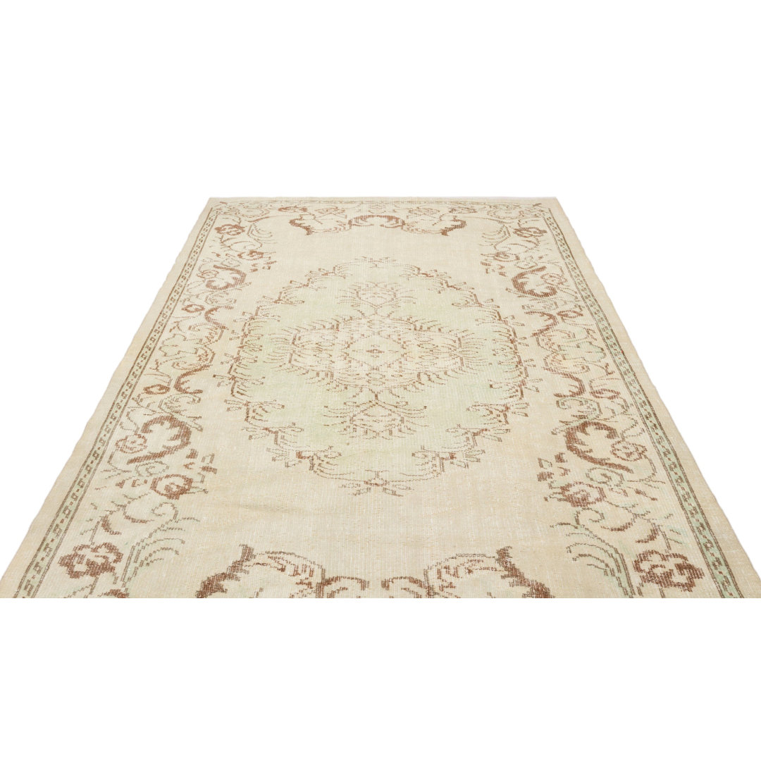 Round Cobblefield Hand Knotted Area Rug