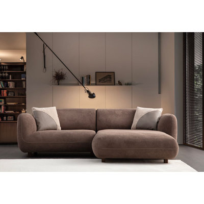 Élégant canapé d'angle, tissu brun, 98,4 po x 66,9 po x 29,5 po | Revêtement durable en 100% polyester, 28 couches de mousse de qualité supérieure | Structure robuste en bois et en bois aggloméré avec pieds peints naturels de H 7 cm | Parfait pour le salon et les espaces familiaux, facile à nettoyer