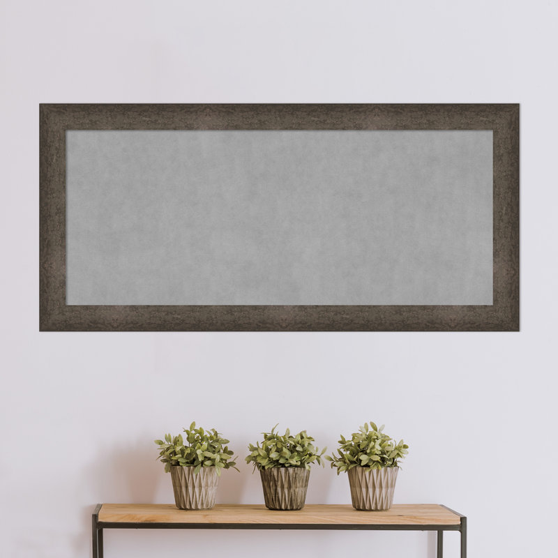 Tableau magnétique encadré bronze tacheté clair, H 25 po x l 53 po
