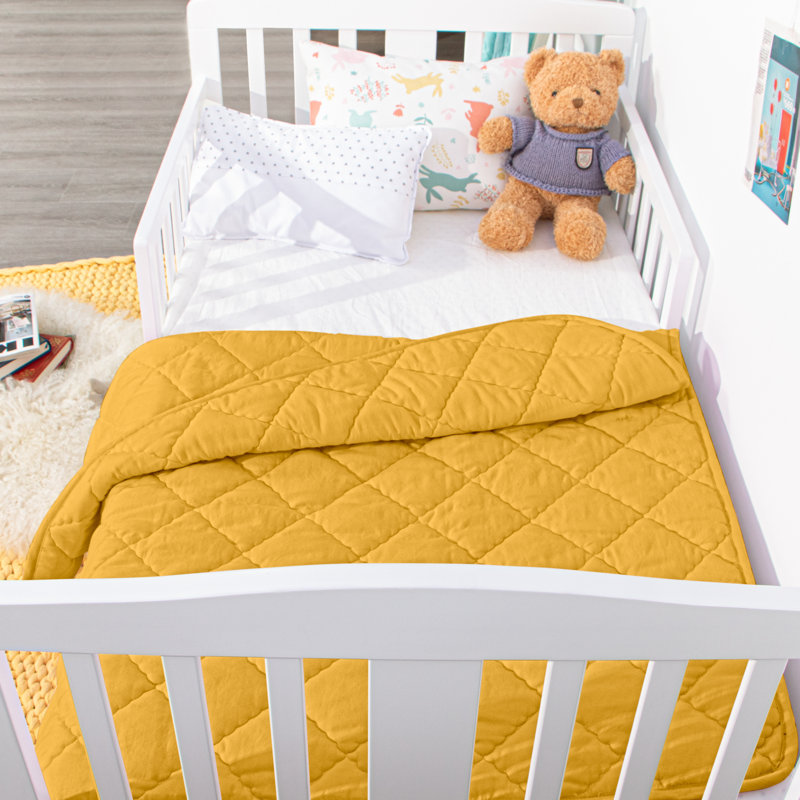 1 édredon pour tout-petits, couverture matelassée en duvet synthétique de couleur unie, 39 x 47 pouces - NTBAY, Jaune