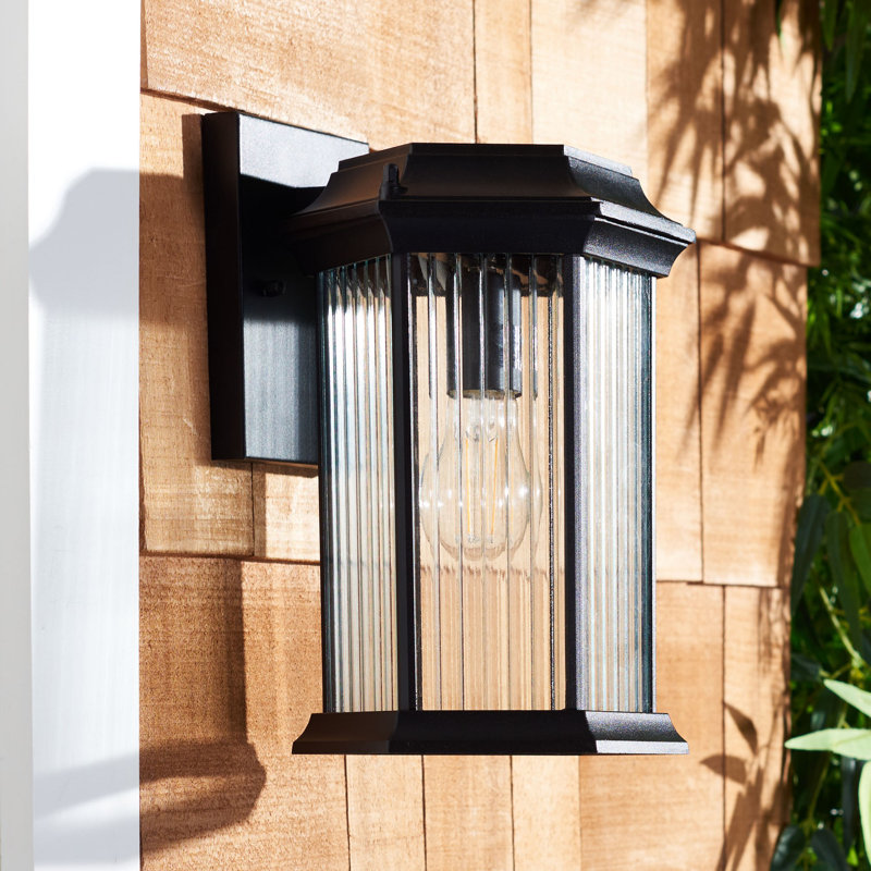 Ahmeir Wall Light