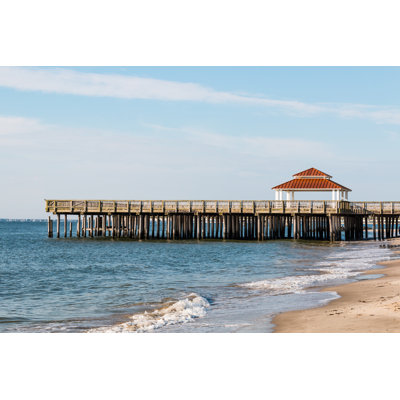 " Buckroe Beach " by Sherry Smith