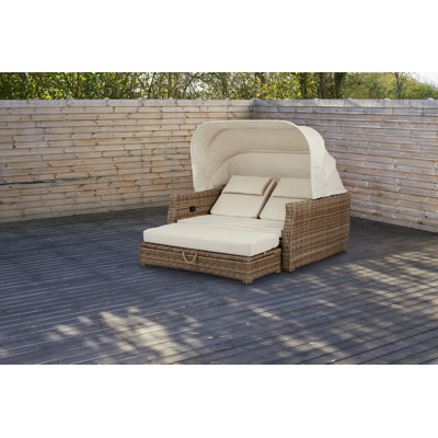 Gartensofa Orsi mit Kissen