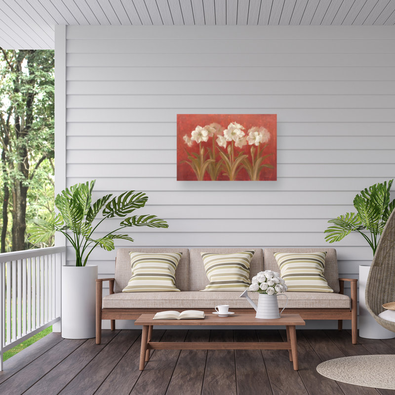 Amaryllis blanc sur toile rouge Danhui Nai, H 12 po x l 19 po