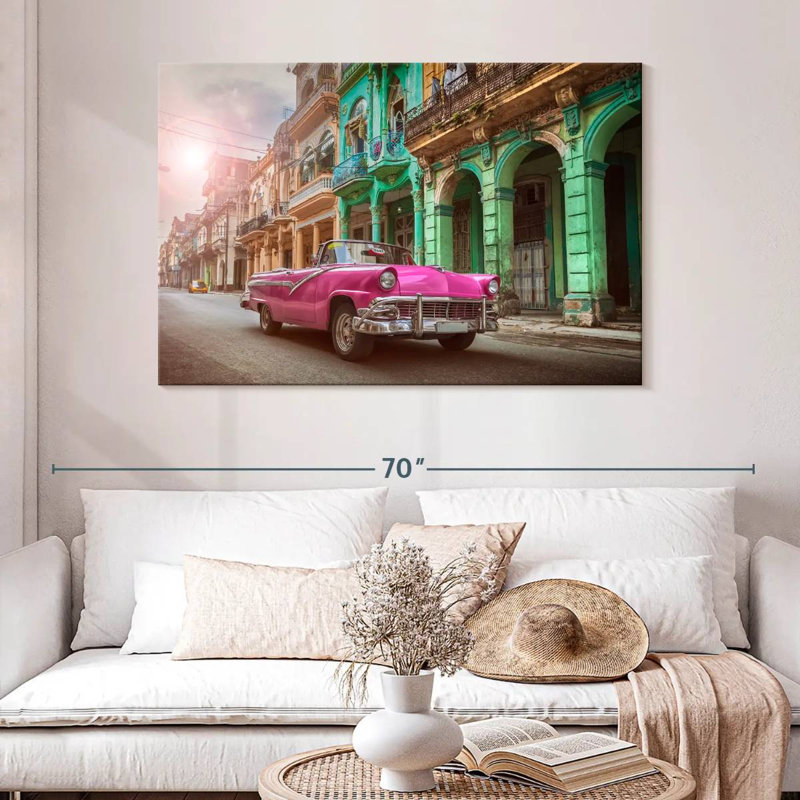 Voiture rose classique Mehar, H 32 po x l 48 po