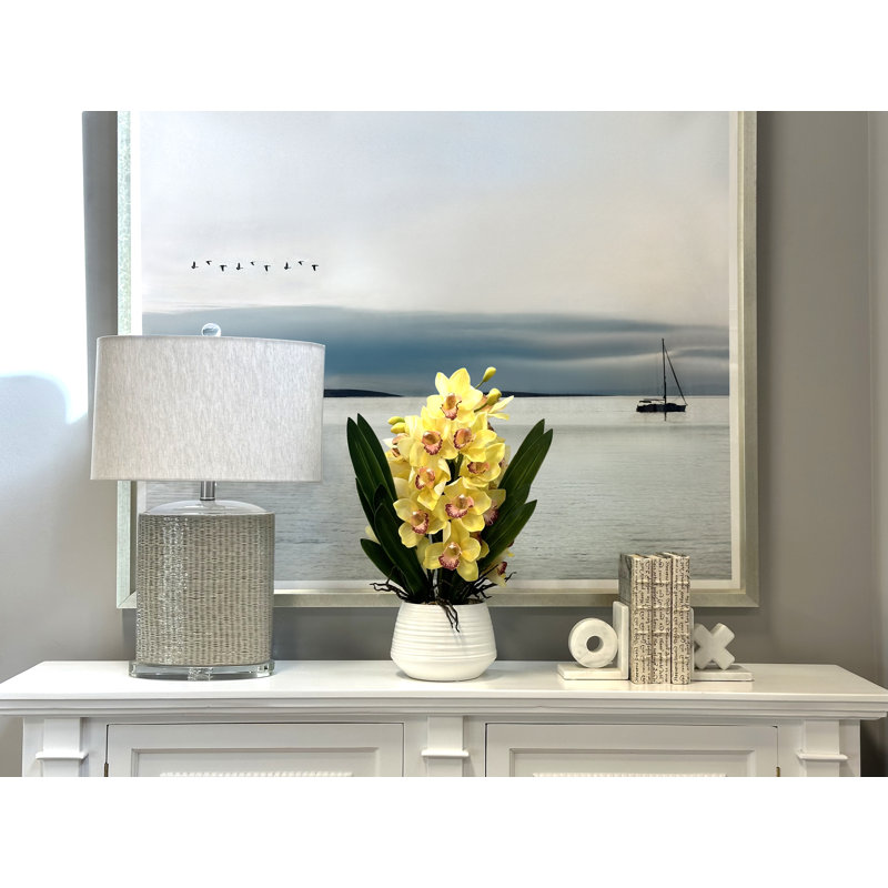 Arrangement floral orchidée avec pierres en pot en céramique, Jaune