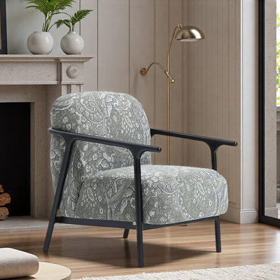 Fauteuil simple de style français rétro.