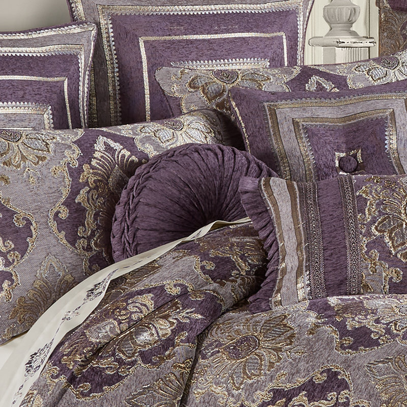 Dominique Tufted Round Decorative Throw Pillow