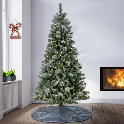 7.5 ft. Pre-Lit Conconully Pine Tree with LED Lights